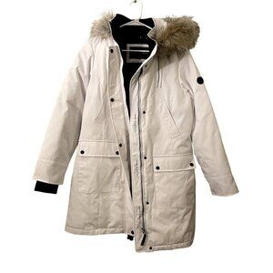 Andrew Marc white winter coat hood fur lined pockets puffer coat classic